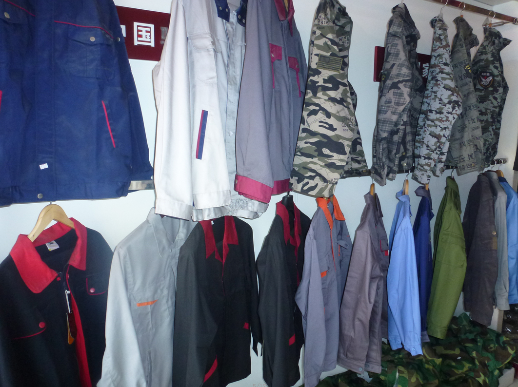 保定做工作服對縫制方面要求