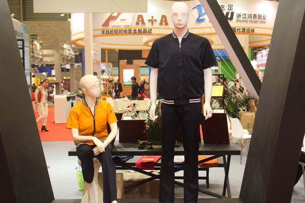 洛陽賣工裝的銷售商可靠嗎